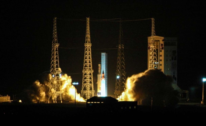 Devrim Muhafızlarının Fırlattığı İlk Askeri Uydu